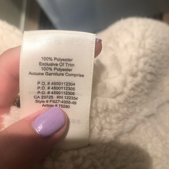 Aritzia Shearling Coat - Picture 8 of 8